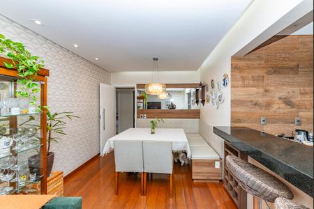 Apartamento à venda com 105m², 3 quartos e 2 vagasSala