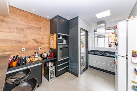 Apartamento à venda com 105m², 3 quartos e 2 vagasCozinha