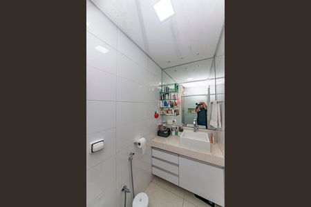 Apartamento à venda com 105m², 3 quartos e 2 vagasBanheiro da Suíte