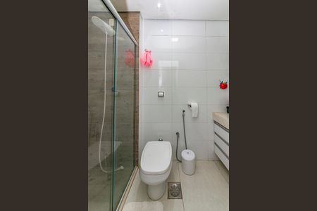 Apartamento à venda com 105m², 3 quartos e 2 vagasBanheiro da Suíte