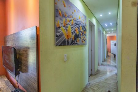 Apartamento à venda com 69m², 3 quartos e 1 vaga Apartamento à venda com 69m², 3 quartos e 1 vagaCorredor