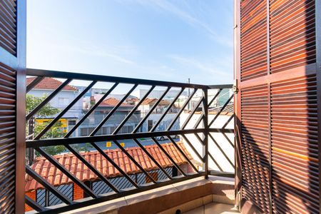 Casa à venda com 240m², 3 quartos e 6 vagasQuarto 1 - Varanda