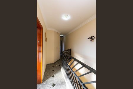 Casa à venda com 240m², 3 quartos e 6 vagasHall