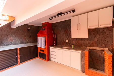 Casa à venda com 240m², 3 quartos e 6 vagas Área gourmet