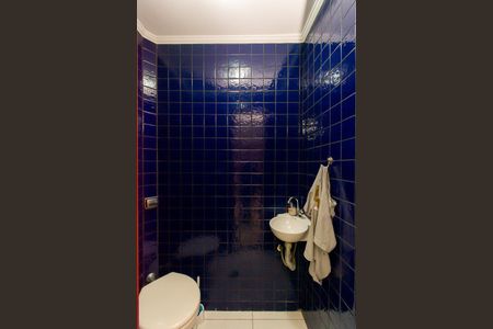 Casa à venda com 240m², 3 quartos e 6 vagasGaragem - Lavabo