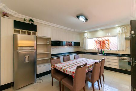 Casa à venda com 240m², 3 quartos e 6 vagasCozinha