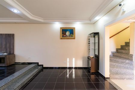 Casa à venda com 240m², 3 quartos e 6 vagasSala
