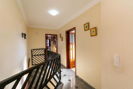 Casa à venda com 240m², 3 quartos e 6 vagasHall