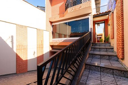 Casa à venda com 240m², 3 quartos e 6 vagasEntrada