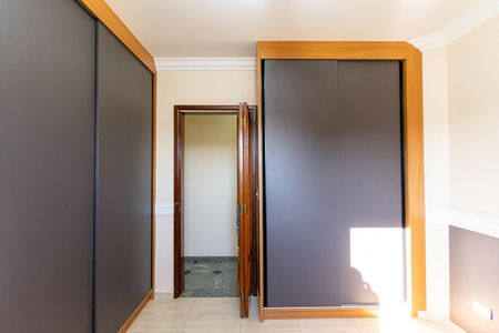 Casa à venda com 240m², 3 quartos e 6 vagasQuarto 2
