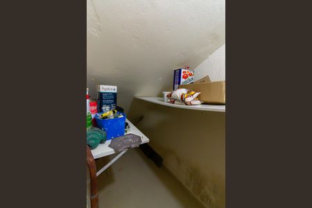 Casa à venda com 240m², 3 quartos e 6 vagasGaragem - Depósito