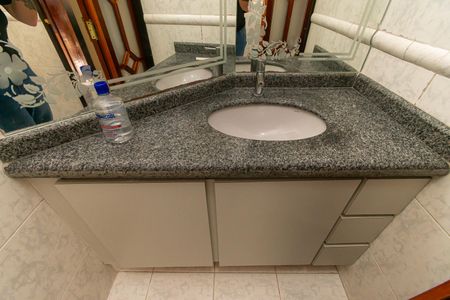 Casa à venda com 240m², 3 quartos e 6 vagasLavabo