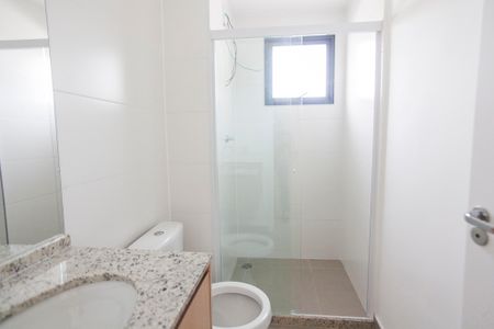 Apartamento para alugar com 68m², 2 quartos e 2 vagasBanheiro da Suite