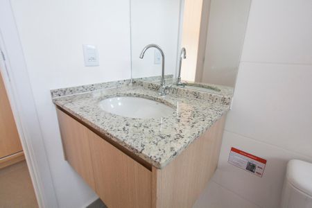 Apartamento para alugar com 68m², 2 quartos e 2 vagasBanheiro da Suite