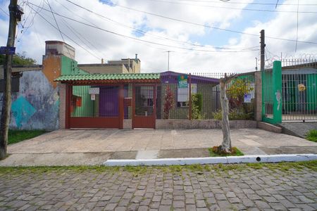 Casa à venda com 93m², 3 quartos e 2 vagas Casa à venda com 93m², 3 quartos e 2 vagasFachada