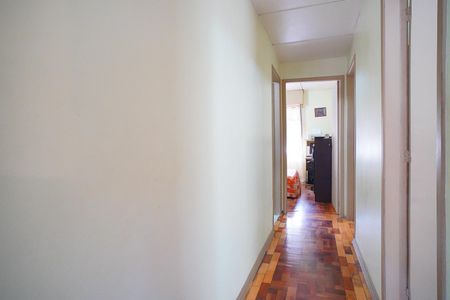 Casa à venda com 93m², 3 quartos e 2 vagasCorredor 