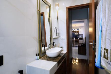 Apartamento à venda com 115m², 3 quartos e 1 vaga Apartamento à venda com 115m², 3 quartos e 1 vagaBanheiro