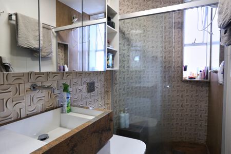 Apartamento à venda com 115m², 3 quartos e 1 vaga Apartamento à venda com 115m², 3 quartos e 1 vagaBanheiro da Suíte