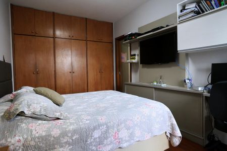Apartamento à venda com 115m², 3 quartos e 1 vaga Apartamento à venda com 115m², 3 quartos e 1 vagaSuíte