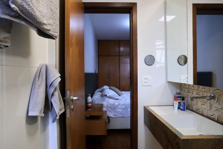 Apartamento à venda com 115m², 3 quartos e 1 vaga Apartamento à venda com 115m², 3 quartos e 1 vagaBanheiro da Suíte