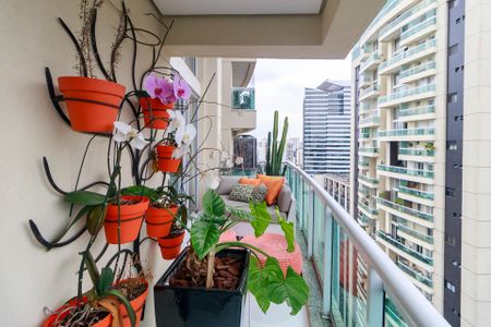 Sala - Varanda de apartamento para alugar com 3 quartos, 189m² em Cidade Monções, São Paulo