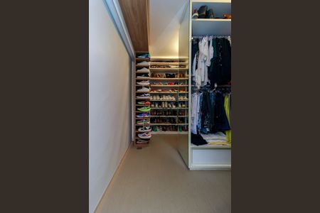 Apartamento à venda com 189m², 3 quartos e 2 vagasSuíte Principal - Closet