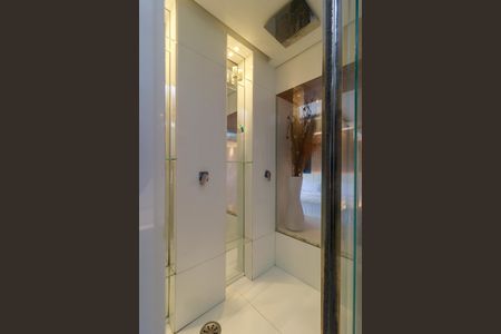 Apartamento à venda com 189m², 3 quartos e 2 vagasSuíte Principal - Banheiro