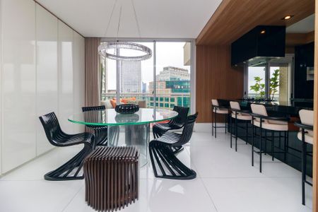 Apartamento à venda com 189m², 3 quartos e 2 vagasSala