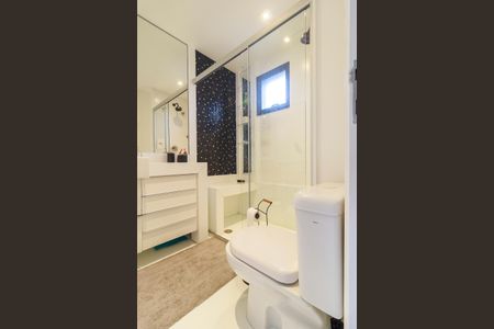 Apartamento à venda com 189m², 3 quartos e 2 vagasSuíte 2 - Banheiro