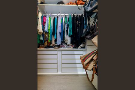 Apartamento à venda com 189m², 3 quartos e 2 vagasSuíte Principal - Closet