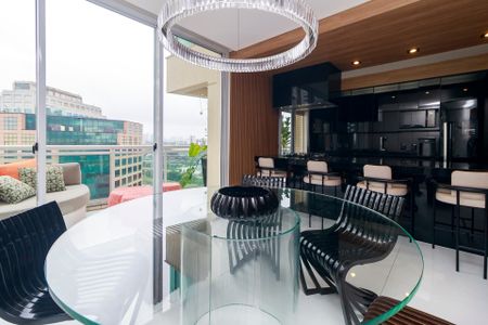 Apartamento à venda com 189m², 3 quartos e 2 vagasSala