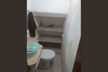 Banheiro de casa de condomínio à venda com 2 quartos, 61m² em Chácara Belenzinho, São Paulo