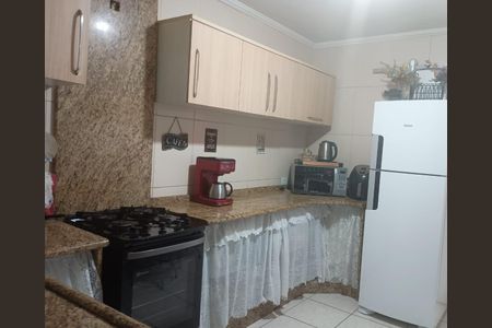 Casa de condomínio à venda com 61m², 2 quartos e 1 vagaCozinha