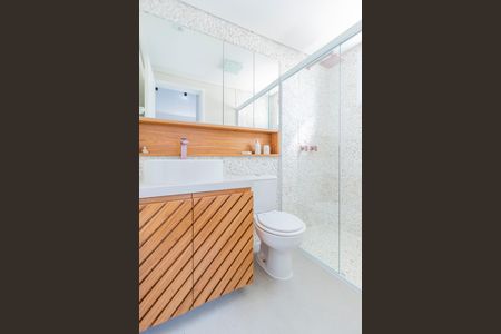 Apartamento para alugar com 69m², 2 quartos e 1 vaga Apartamento para alugar com 69m², 2 quartos e 1 vagaBanheiro