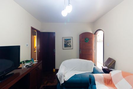 Sala de casa à venda com 3 quartos, 200m² em Jardim Sapopemba, São Paulo