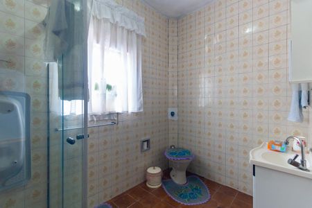 Banheiro  de casa à venda com 3 quartos, 200m² em Jardim Sapopemba, São Paulo