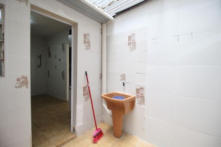 Apartamento para alugar com 65m², 3 quartos e 1 vagaÁrea de Serviço