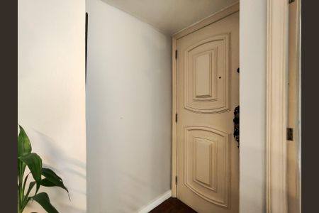 Apartamento para alugar com 77m², 2 quartos e 1 vagaEntrada