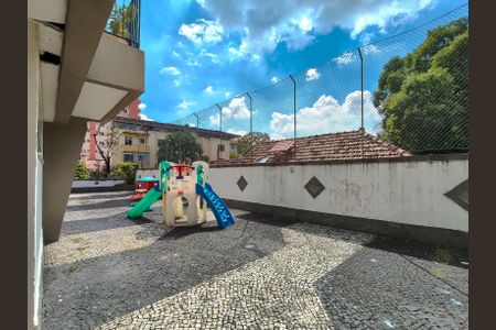 Apartamento para alugar com 77m², 2 quartos e 1 vagaÁrea comum - Playground