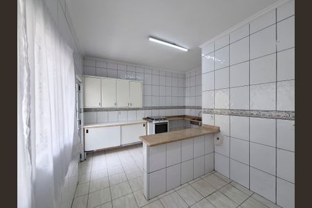Casa para alugar com 400m², 4 quartos e 2 vagas Casa para alugar com 400m², 4 quartos e 2 vagasCozinha
