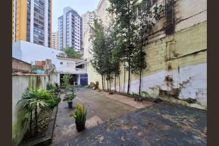 Casa para alugar com 400m², 4 quartos e 2 vagas Casa para alugar com 400m², 4 quartos e 2 vagasQuintal