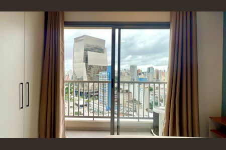 Sacada de kitnet/studio à venda com 1 quarto, 25m² em Pinheiros, São Paulo