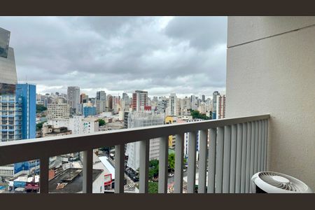 Sacada de kitnet/studio à venda com 1 quarto, 25m² em Pinheiros, São Paulo