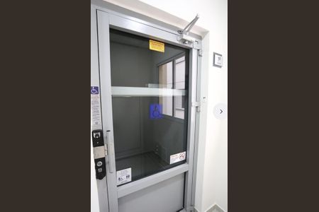 Apartamento à venda com 41m², 2 quartos e sem vaga Apartamento à venda com 41m², 2 quartos e sem vagaElevador