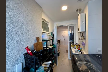 Apartamento à venda com 79m², 3 quartos e 1 vagaÁrea de Serviço