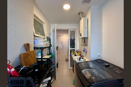 Apartamento à venda com 79m², 3 quartos e 1 vagaÁrea de Serviço