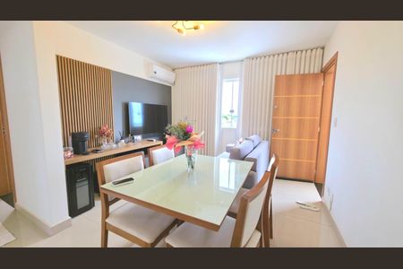 Apartamento à venda com 2 quartos, 56m² em Lundcéia, Lagoa Santa