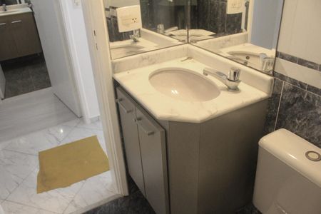 Apartamento à venda com 66m², 2 quartos e 1 vagaBanheiro