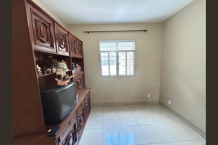 Casa para alugar com 200m², 2 quartos e 2 vagasQuarto 