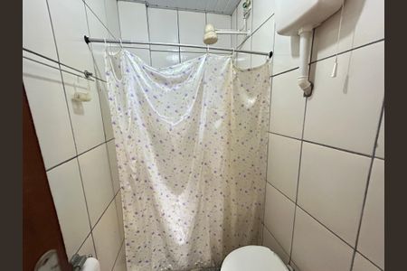 Casa para alugar com 200m², 2 quartos e 2 vagasBanheiro Social 2